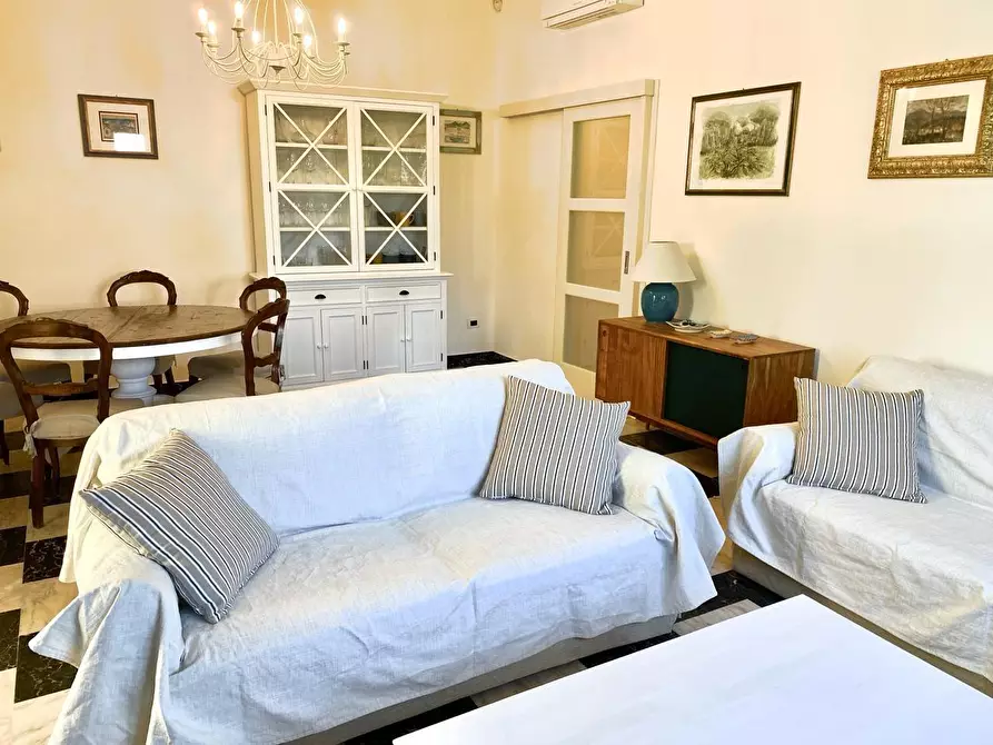 Immagine 5 di Villa in affitto  a Forte Dei Marmi