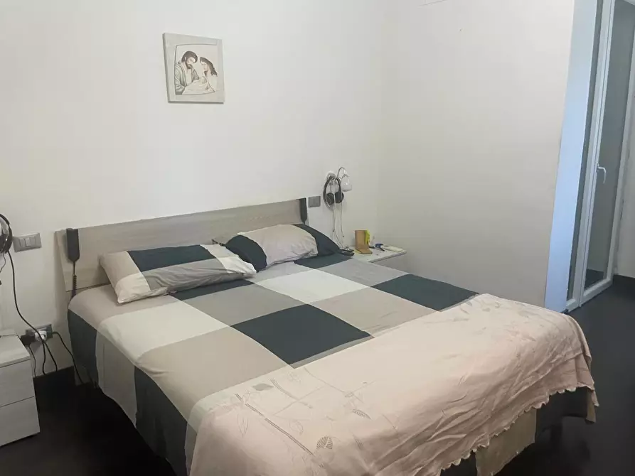 Immagine 9 di Mansarda in vendita  a Carrara