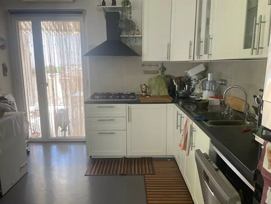 Immagine 4 di Mansarda in vendita  a Carrara