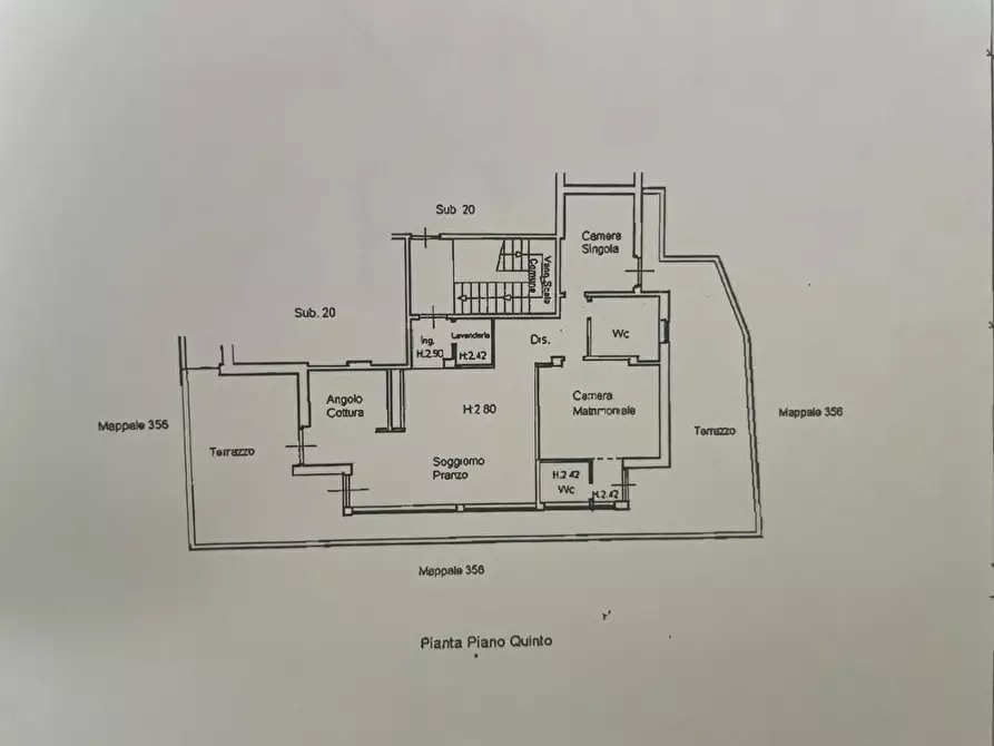 Immagine 17 di Mansarda in vendita  a Carrara