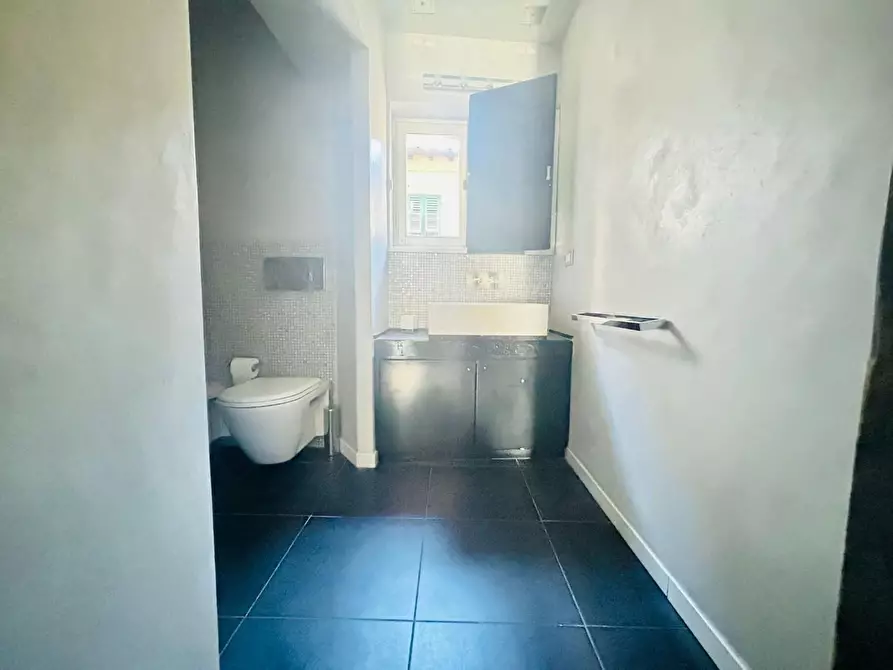 Immagine 21 di Appartamento in vendita  a Empoli