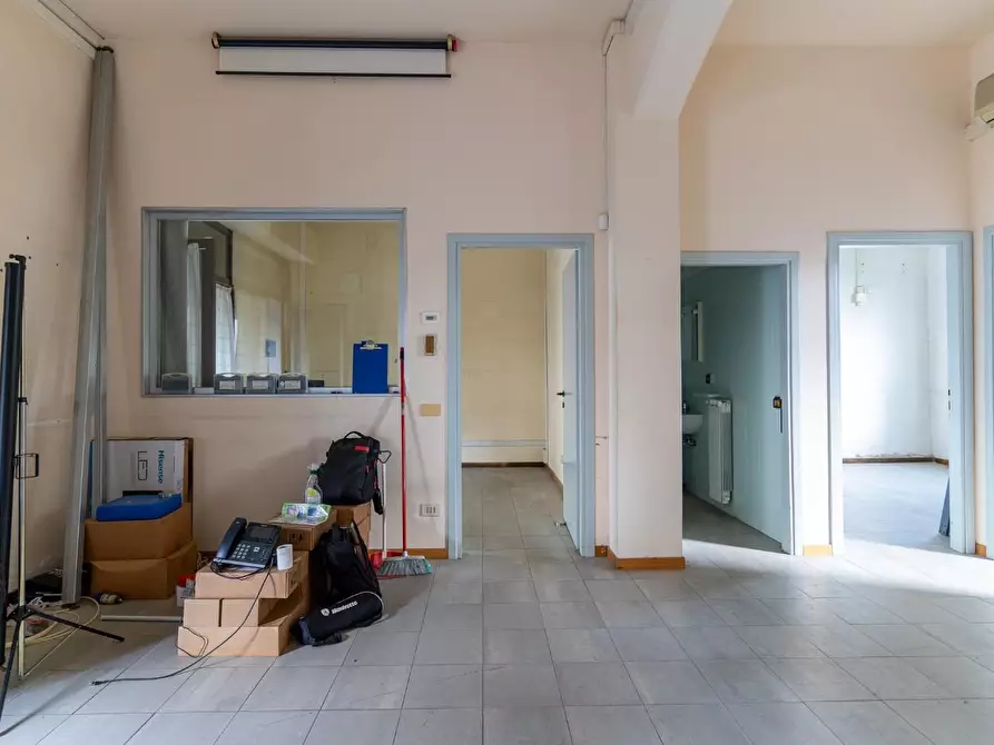 Immagine 7 di Laboratorio in vendita  a Empoli