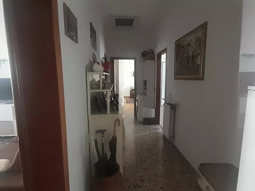 Immagine 10 di Appartamento in vendita  a Massa