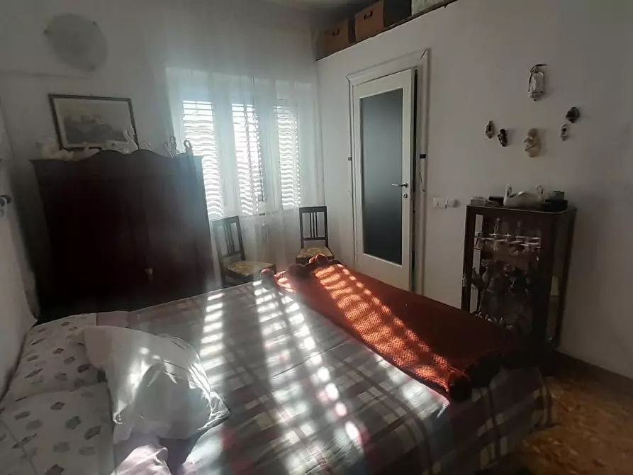 Immagine 22 di Appartamento in vendita  a Massa