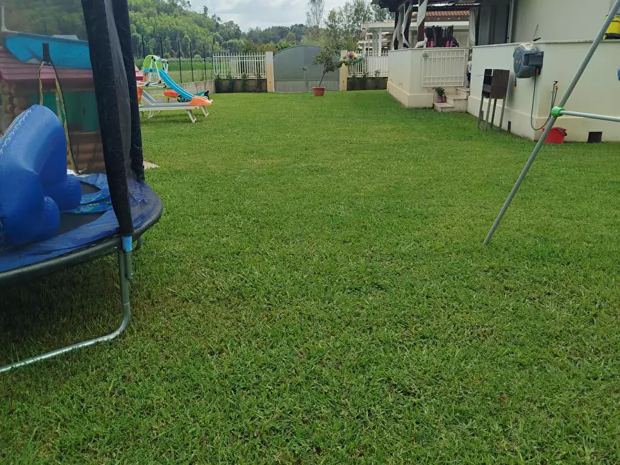 Immagine 22 di Casa bifamiliare in vendita  a Massarosa