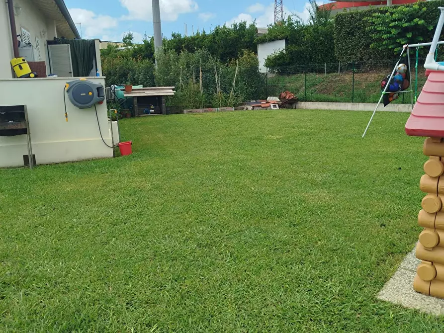 Immagine 23 di Casa bifamiliare in vendita  a Massarosa