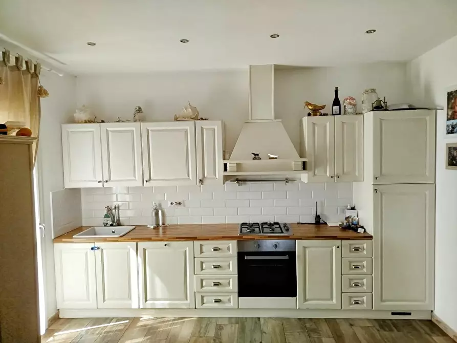 Immagine 5 di Casa bifamiliare in vendita  a Massarosa