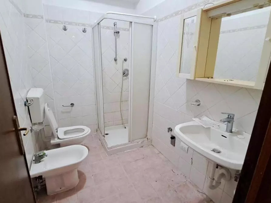 Immagine 10 di Appartamento in vendita  a Rosignano Marittimo