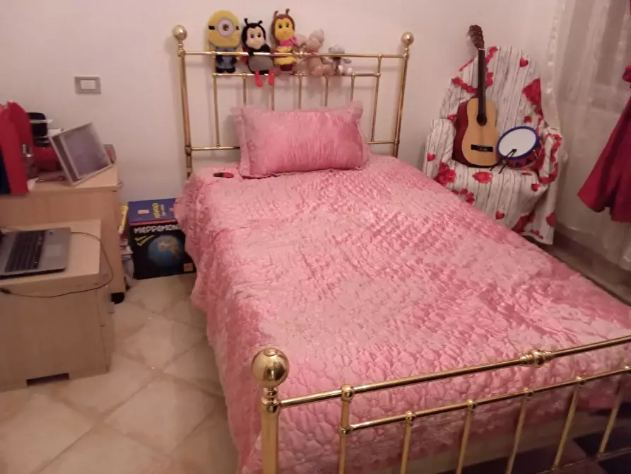 Immagine 11 di Porzione di casa in vendita  a Carrara