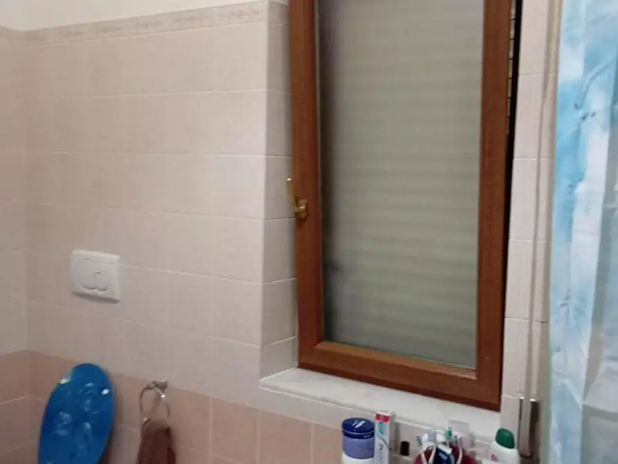 Immagine 10 di Porzione di casa in vendita  a Carrara