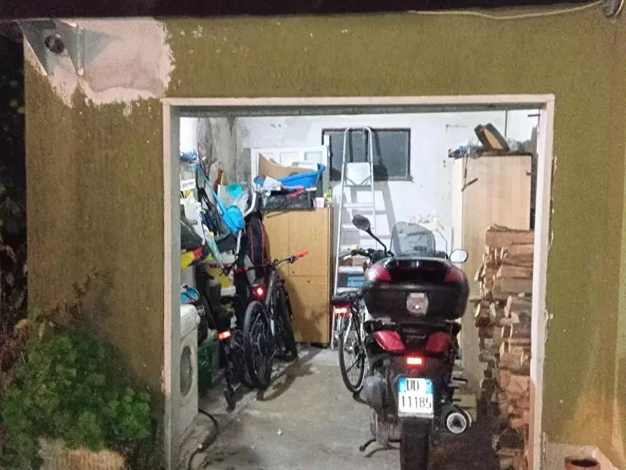 Immagine 20 di Porzione di casa in vendita  a Carrara