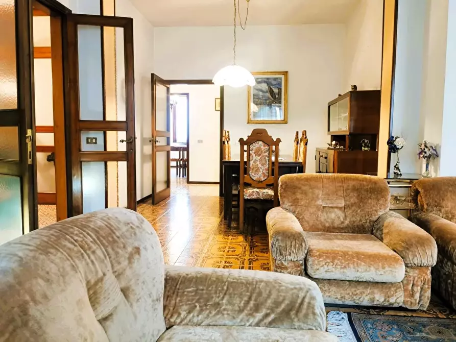 Immagine 25 di Appartamento in vendita  a Empoli