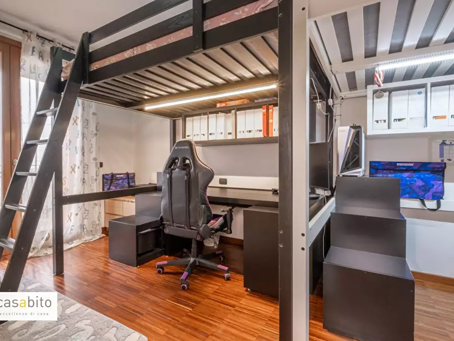 Immagine 25 di Villetta a schiera in vendita  a Pognano