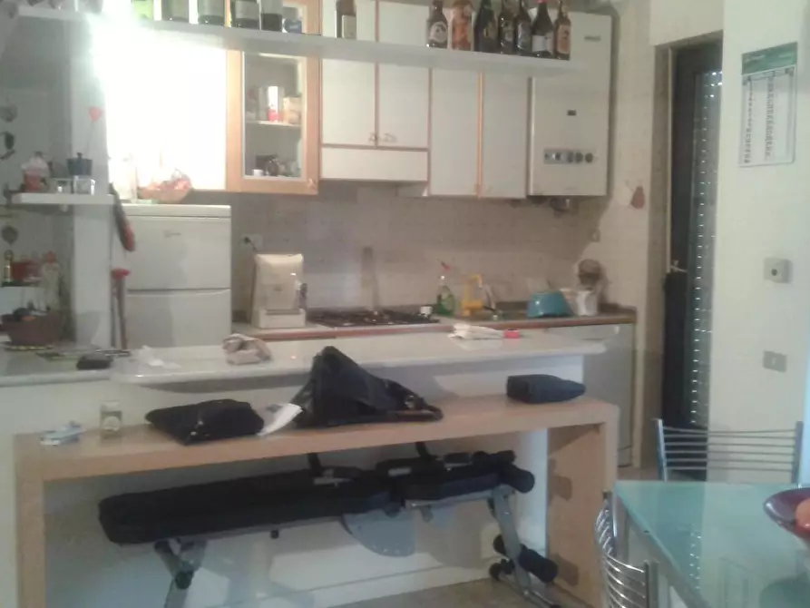 Immagine 4 di Appartamento in affitto  a Carrara
