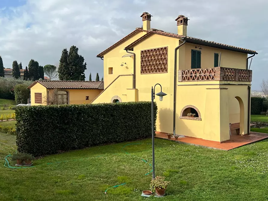 Immagine 2 di Casa colonica in vendita  a Cerreto Guidi