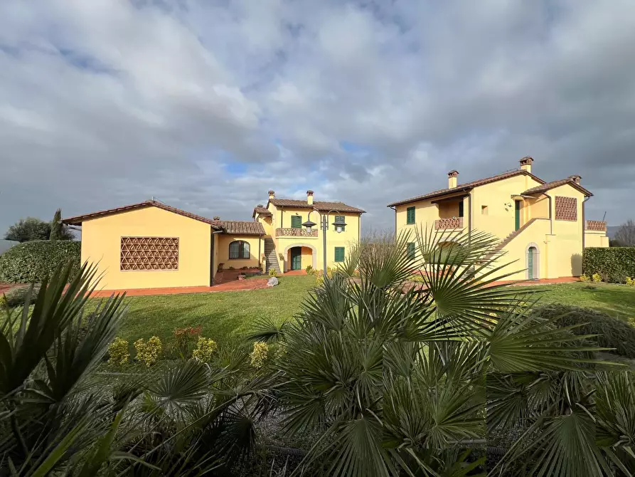 Immagine 1 di Casa colonica in vendita  a Cerreto Guidi