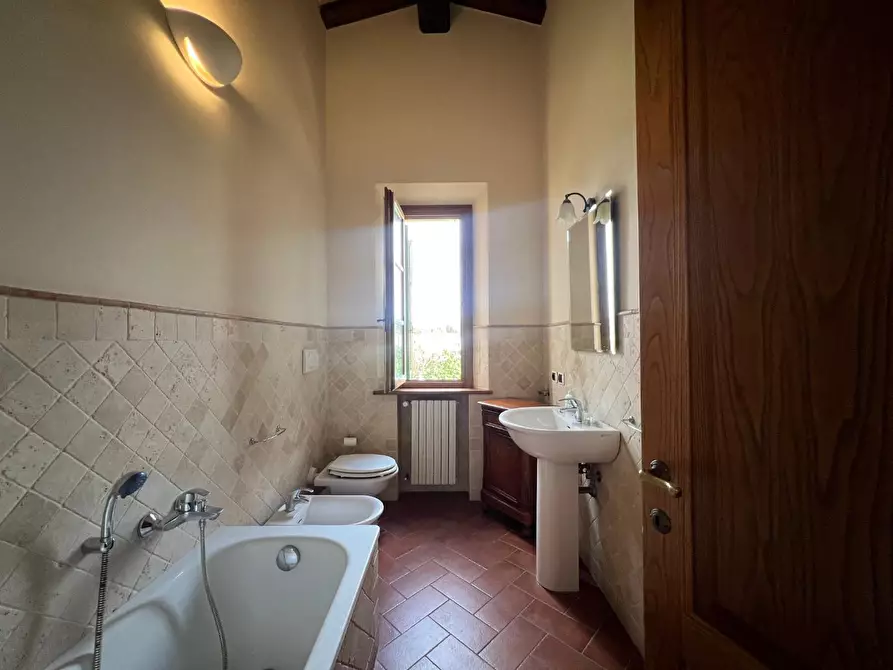 Immagine 40 di Casa colonica in vendita  a Cerreto Guidi