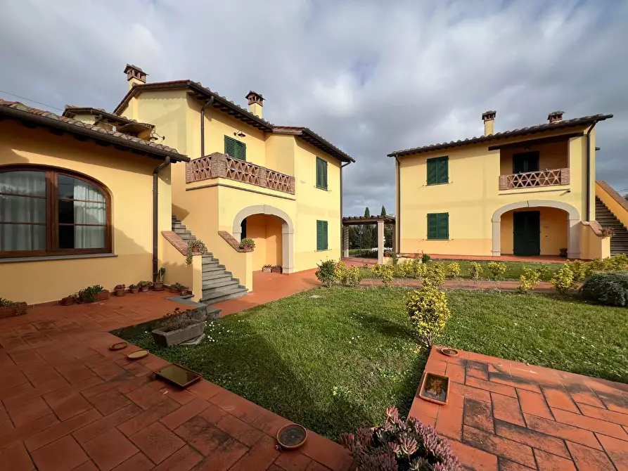 Immagine 3 di Casa colonica in vendita  a Cerreto Guidi