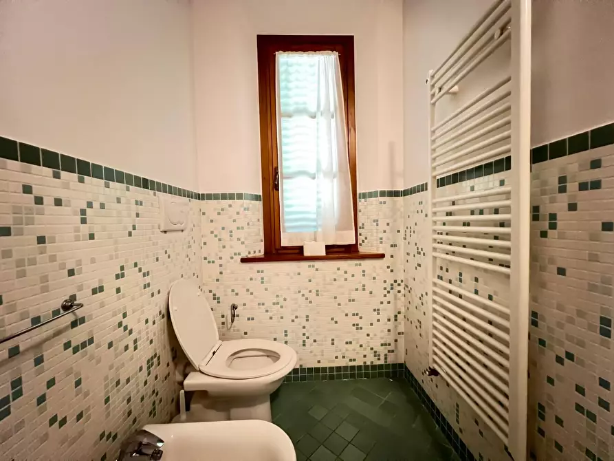 Immagine 41 di Casa colonica in vendita  a Cerreto Guidi