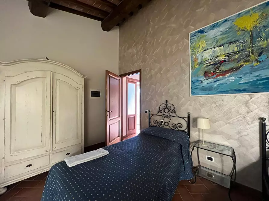 Immagine 31 di Casa colonica in vendita  a Cerreto Guidi