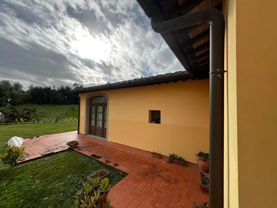 Immagine 14 di Casa colonica in vendita  a Cerreto Guidi