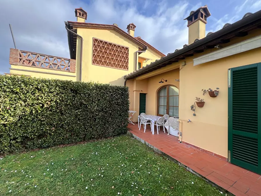 Immagine 9 di Casa colonica in vendita  a Cerreto Guidi