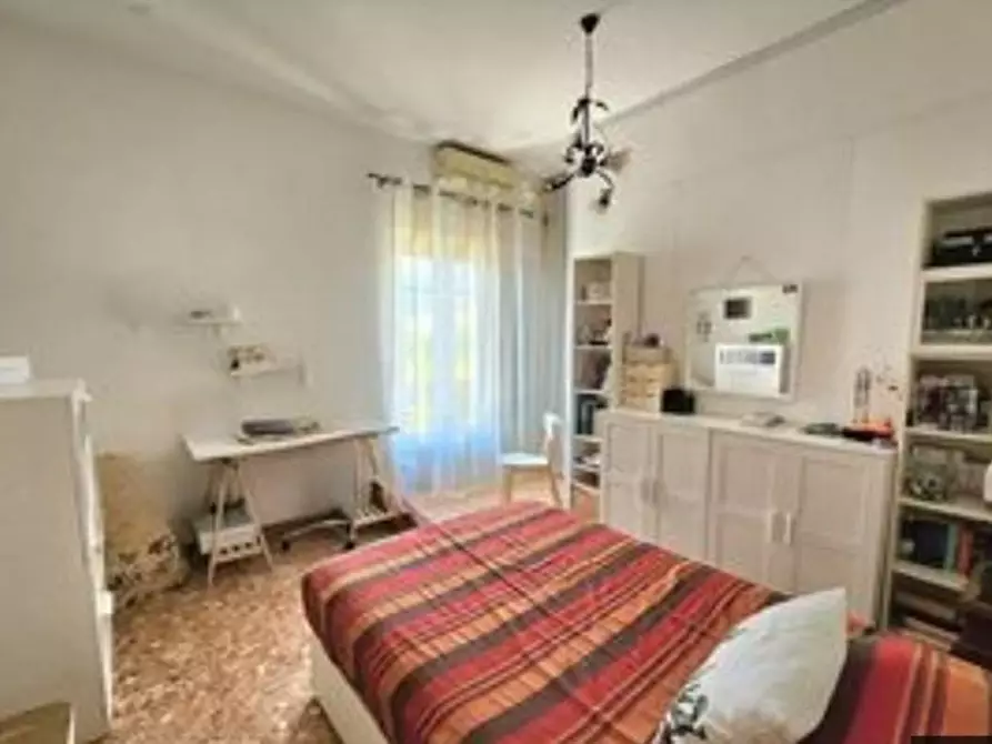 Immagine 12 di Appartamento in vendita  a Massa