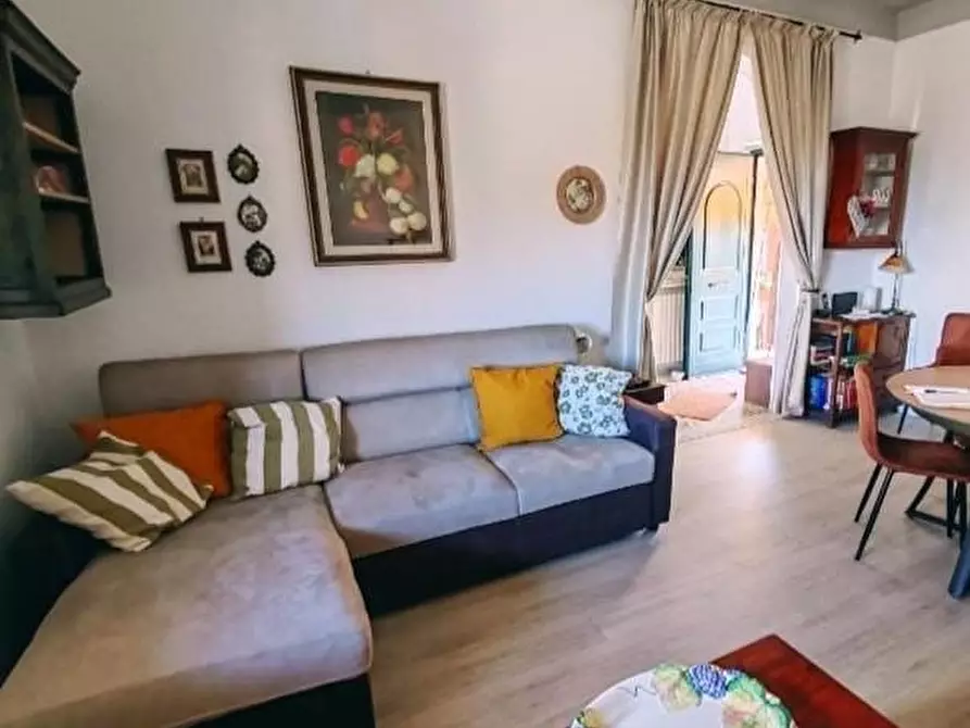 Immagine 3 di Appartamento in vendita  a Massa