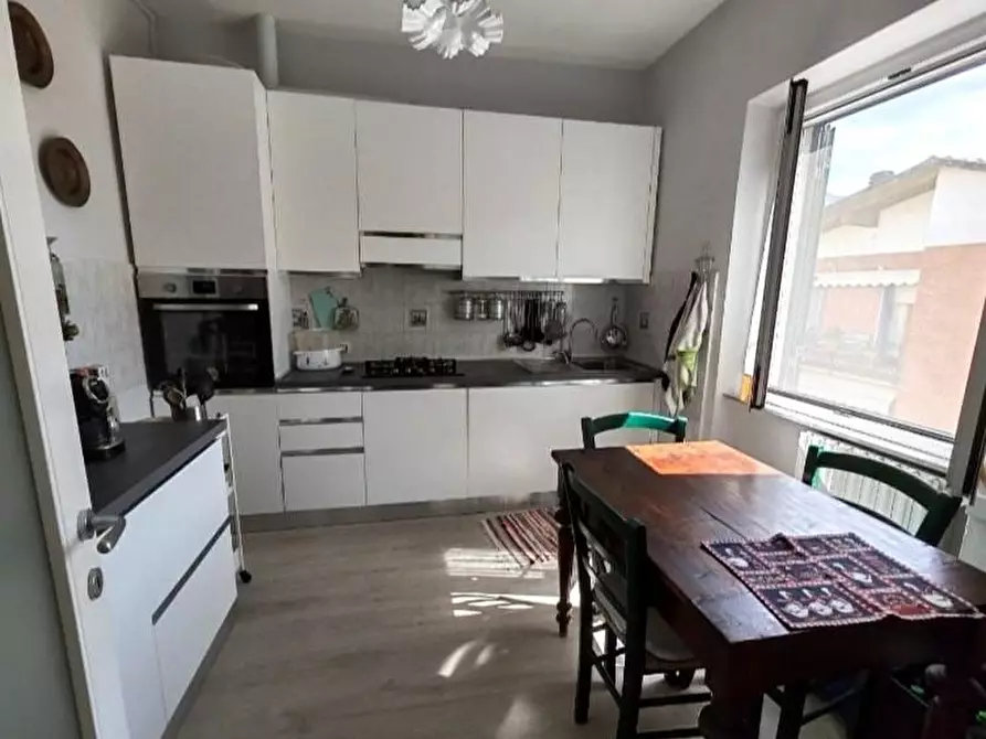 Immagine 7 di Appartamento in vendita  a Massa