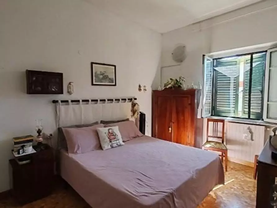 Immagine 10 di Appartamento in vendita  a Massa