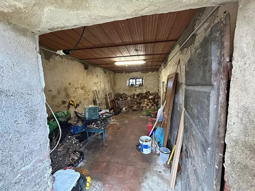 Immagine 31 di Casa colonica in vendita  a Sovicille