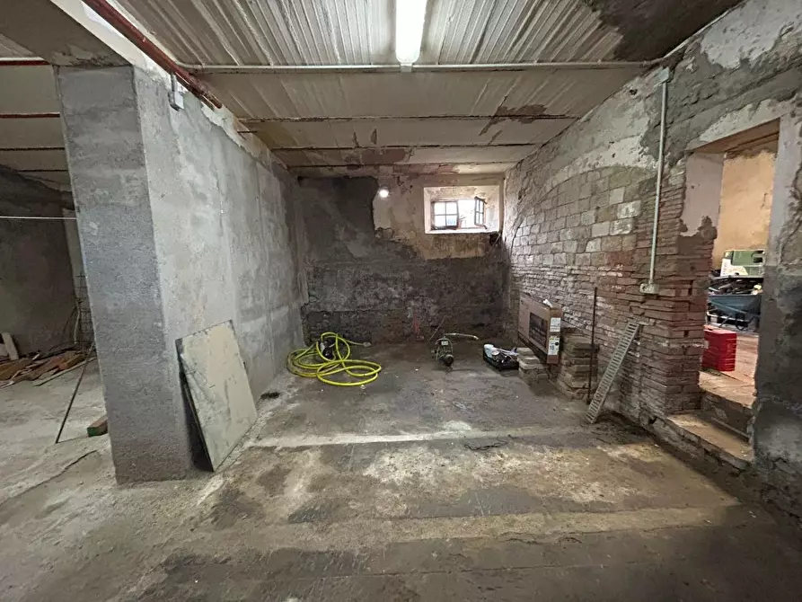 Immagine 30 di Casa colonica in vendita  a Sovicille