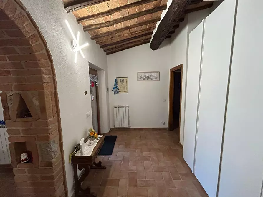 Immagine 8 di Casa colonica in vendita  a Sovicille