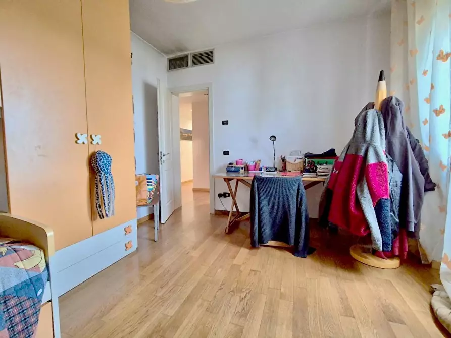 Immagine 18 di Villa in vendita  a Pisa