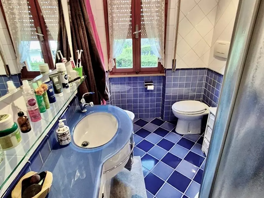 Immagine 21 di Villa in vendita  a Pisa