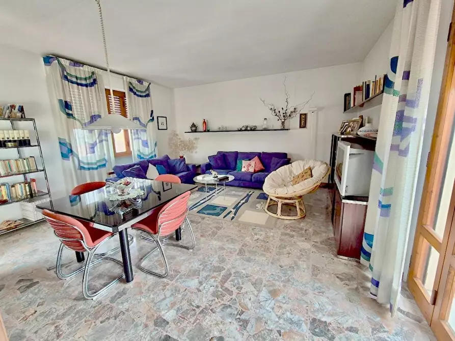 Immagine 24 di Villa in vendita  a Pisa