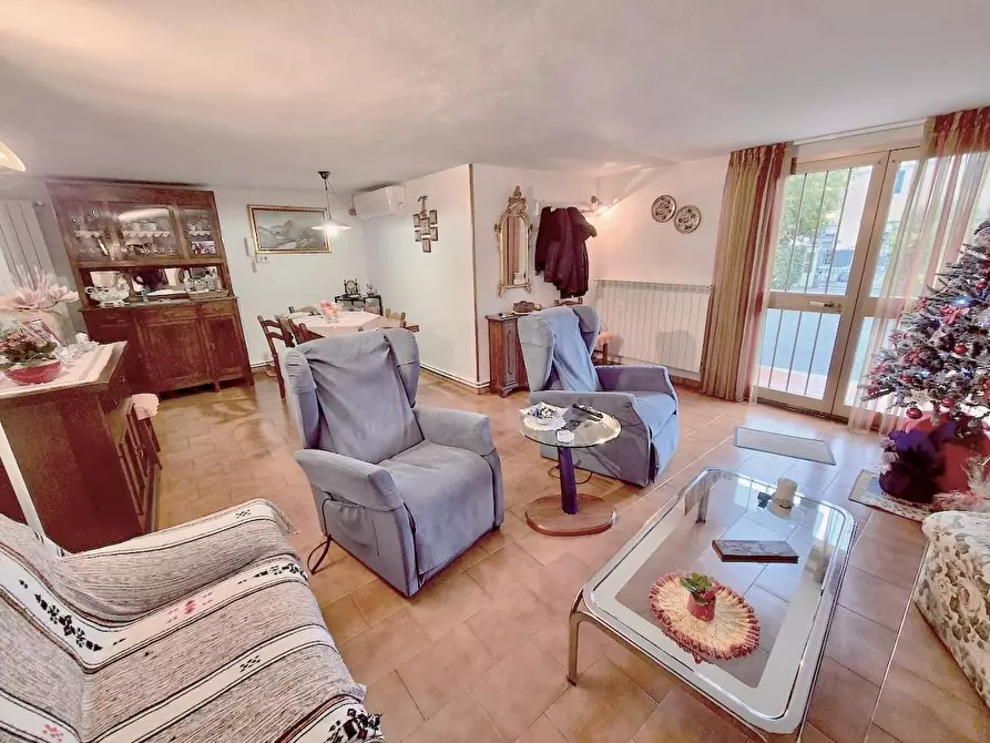 Immagine 44 di Villa in vendita  a Pisa