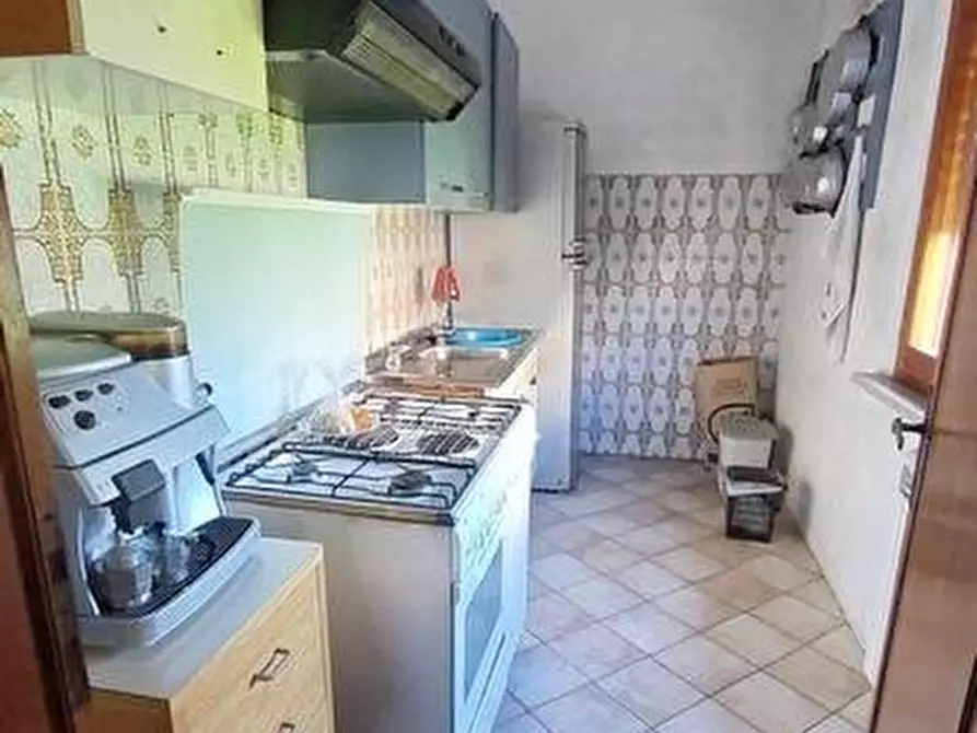 Immagine 6 di Villa in vendita  a Cascina