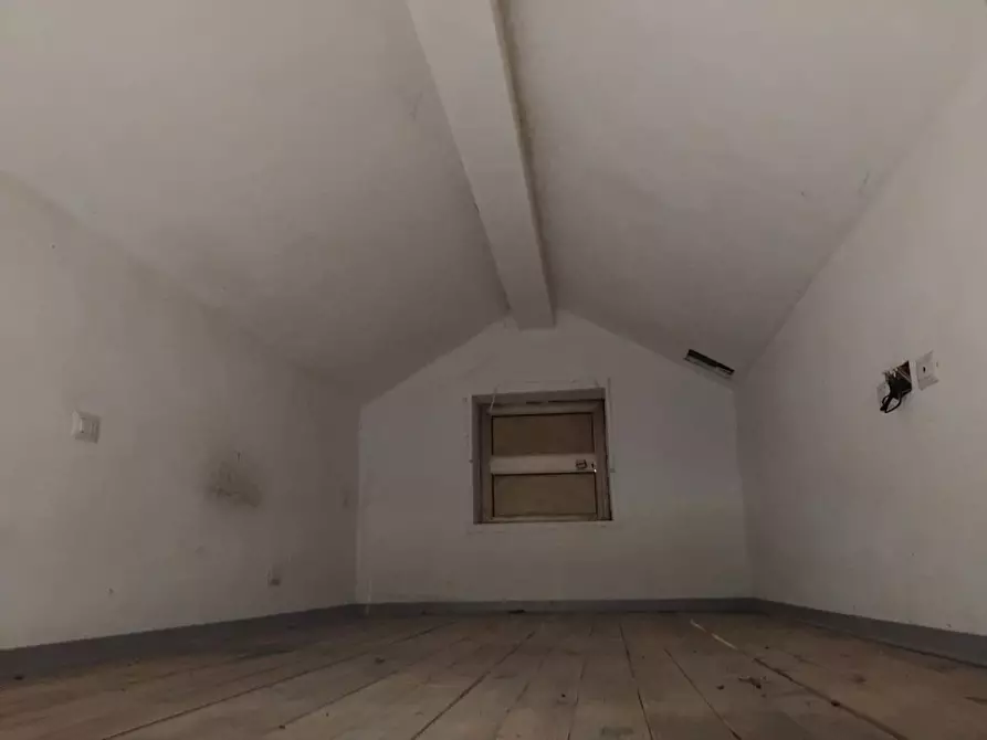 Immagine 3 di Terreno agricolo in vendita  a Vezzano Ligure