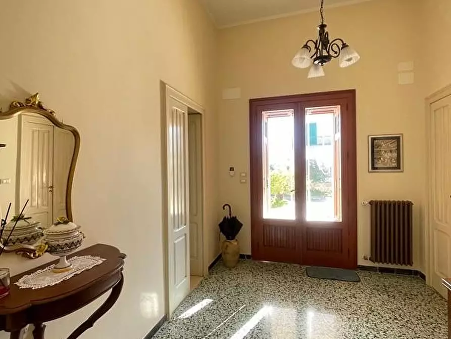 Immagine 19 di Villa in vendita  a Castrignano Del Capo