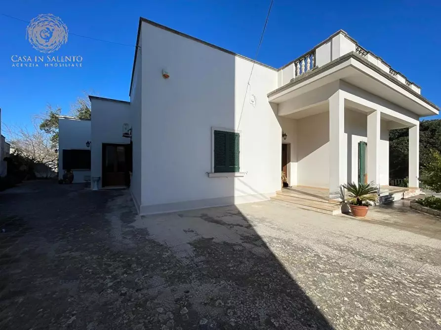 Immagine 42 di Villa in vendita  a Castrignano Del Capo