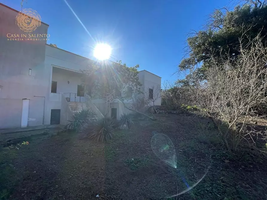 Immagine 5 di Villa in vendita  a Castrignano Del Capo