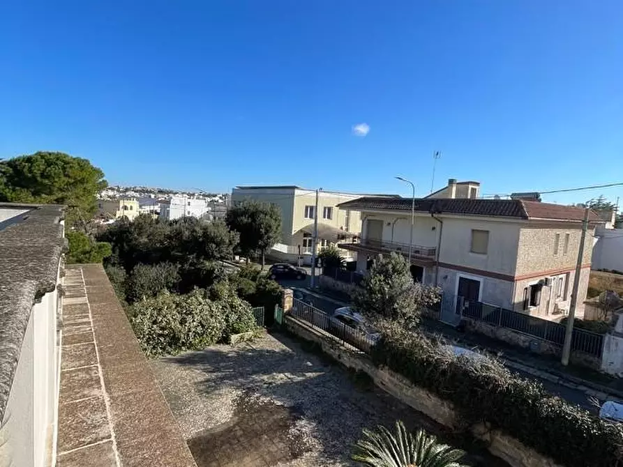 Immagine 2 di Villa in vendita  a Castrignano Del Capo