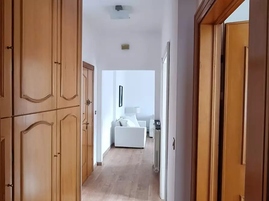 Immagine 9 di Appartamento in vendita  a Livorno