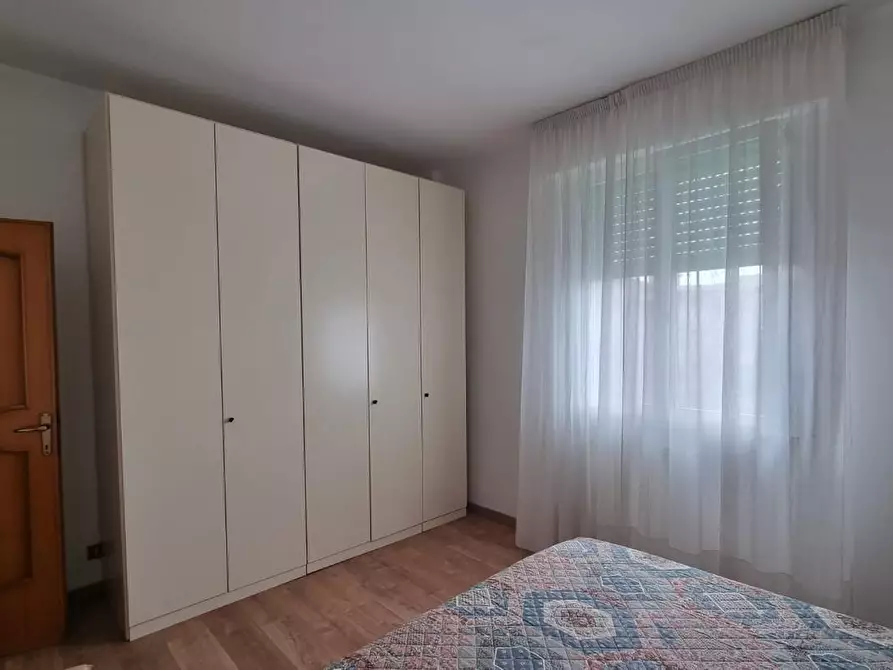 Immagine 10 di Appartamento in vendita  a Livorno