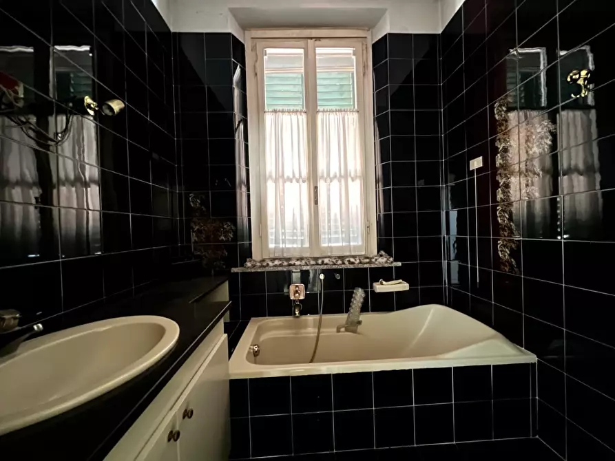 Immagine 8 di Villa in vendita  a Empoli