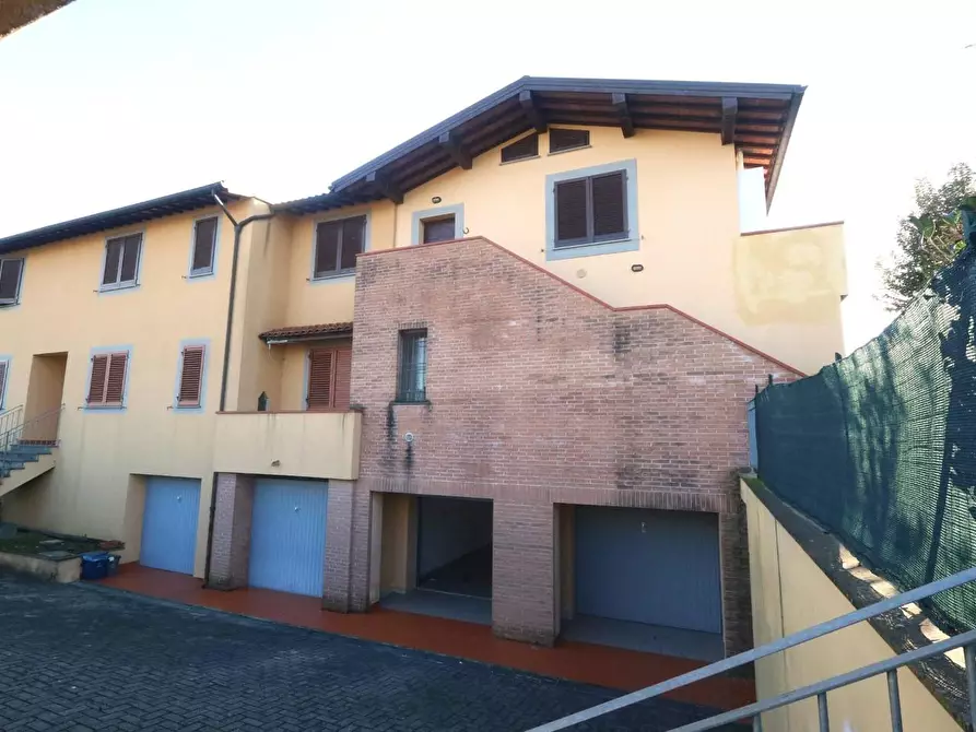 Immagine 33 di Appartamento in vendita  a Bientina