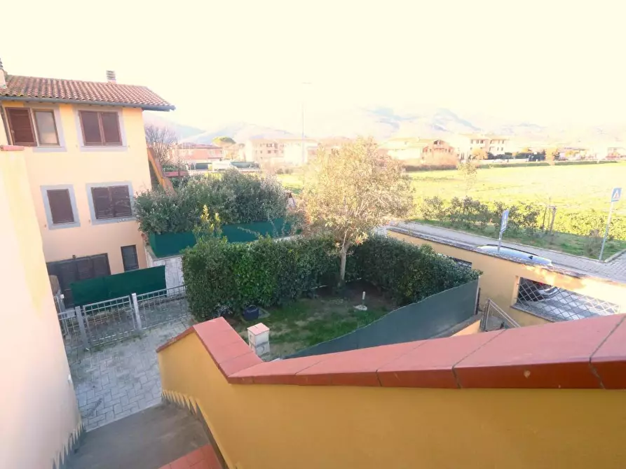 Immagine 2 di Appartamento in vendita  a Bientina