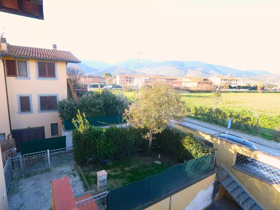 Immagine 40 di Appartamento in vendita  a Bientina