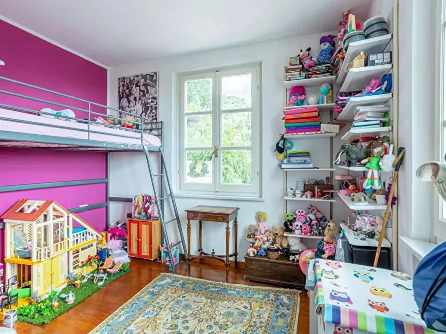 Immagine 14 di Villa in vendita  a Carrara